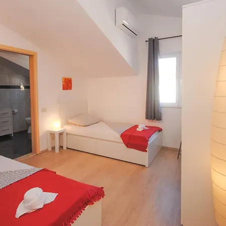 Red Sunset Apartment