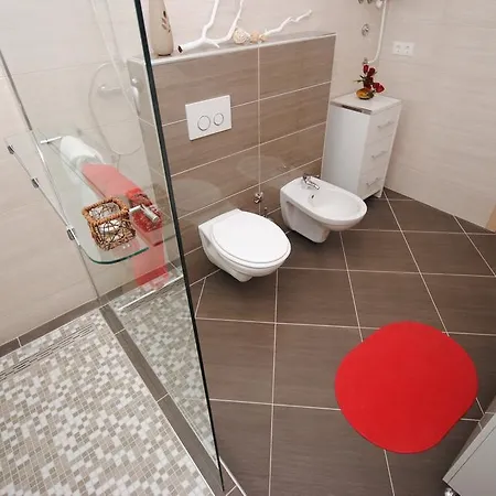 아파트 Red Sunset *