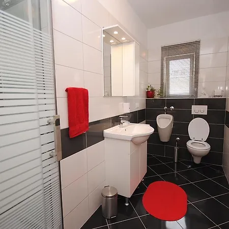 Red Sunset 아파트 *