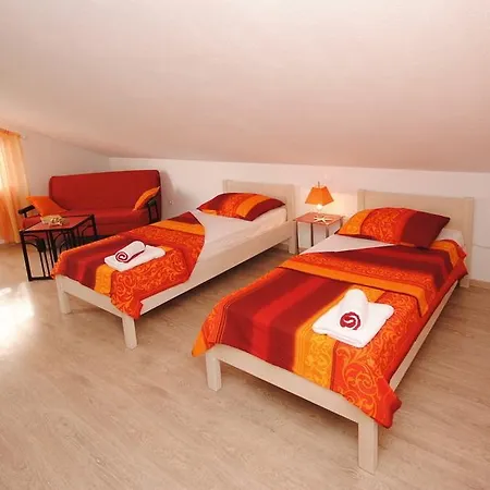 Red Sunset Apartment